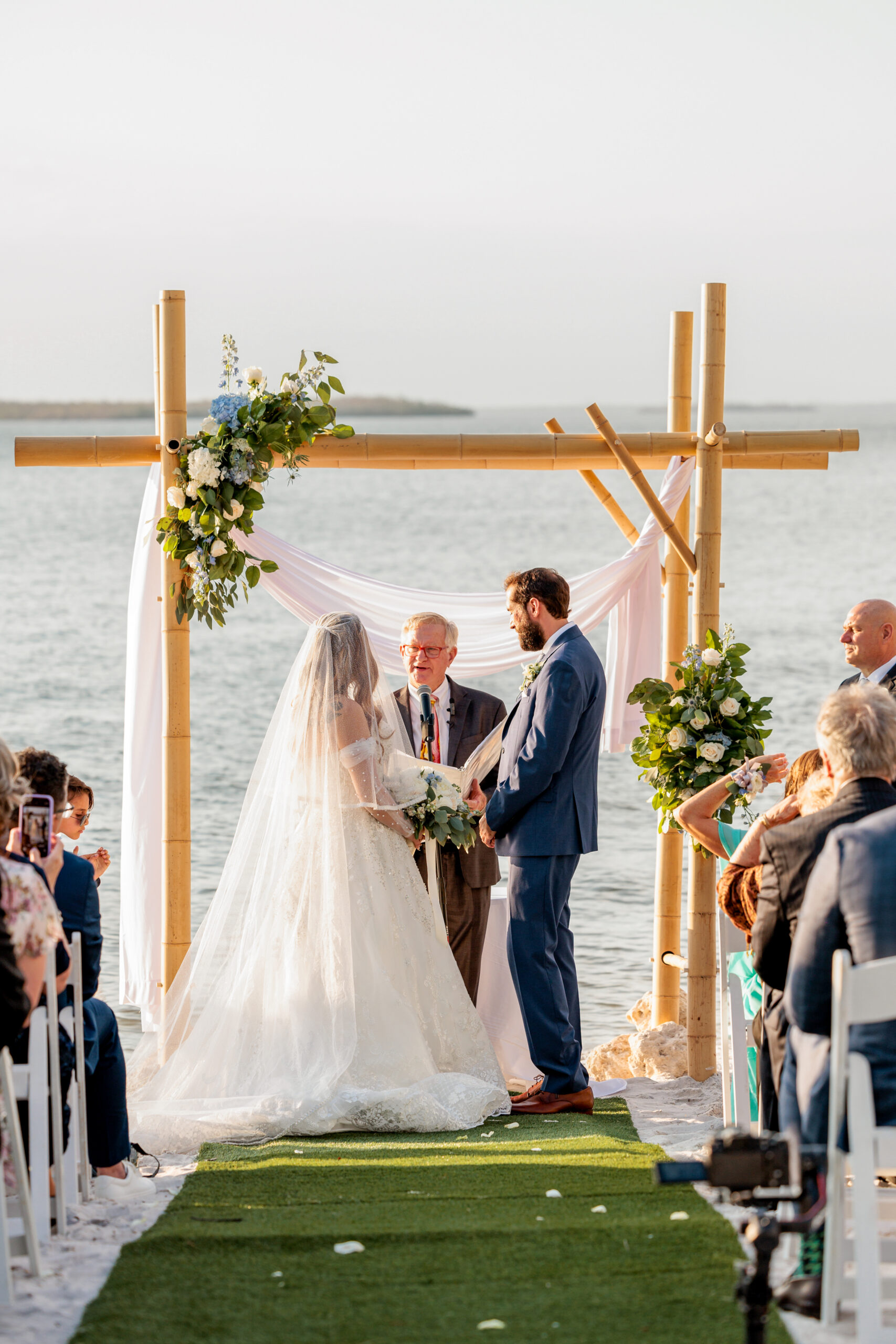 outdoor wedding ceremony at Marriott Sanibel Harbour Resort and Spa