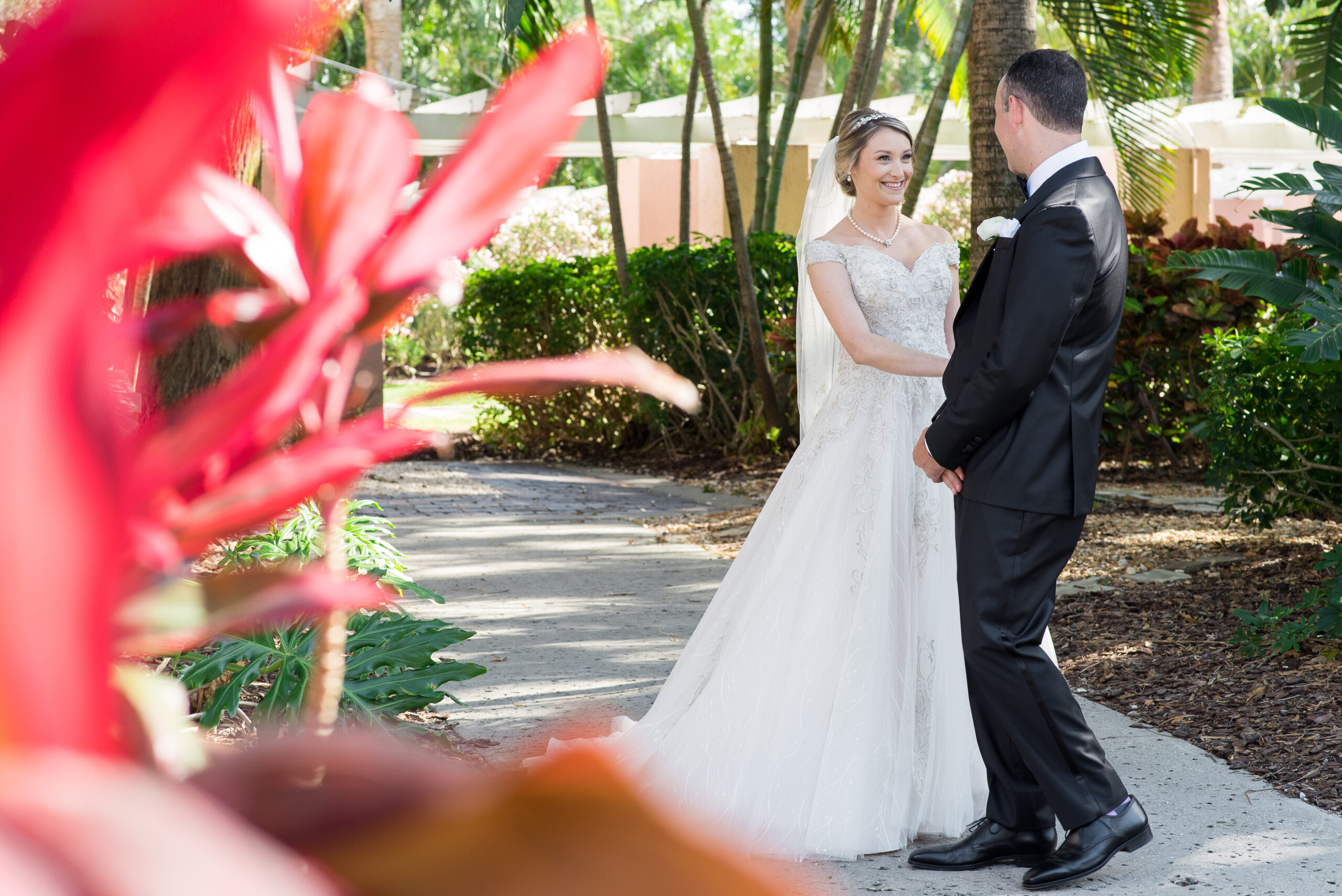 bride and groom at Vinoy Resort & Golf Club