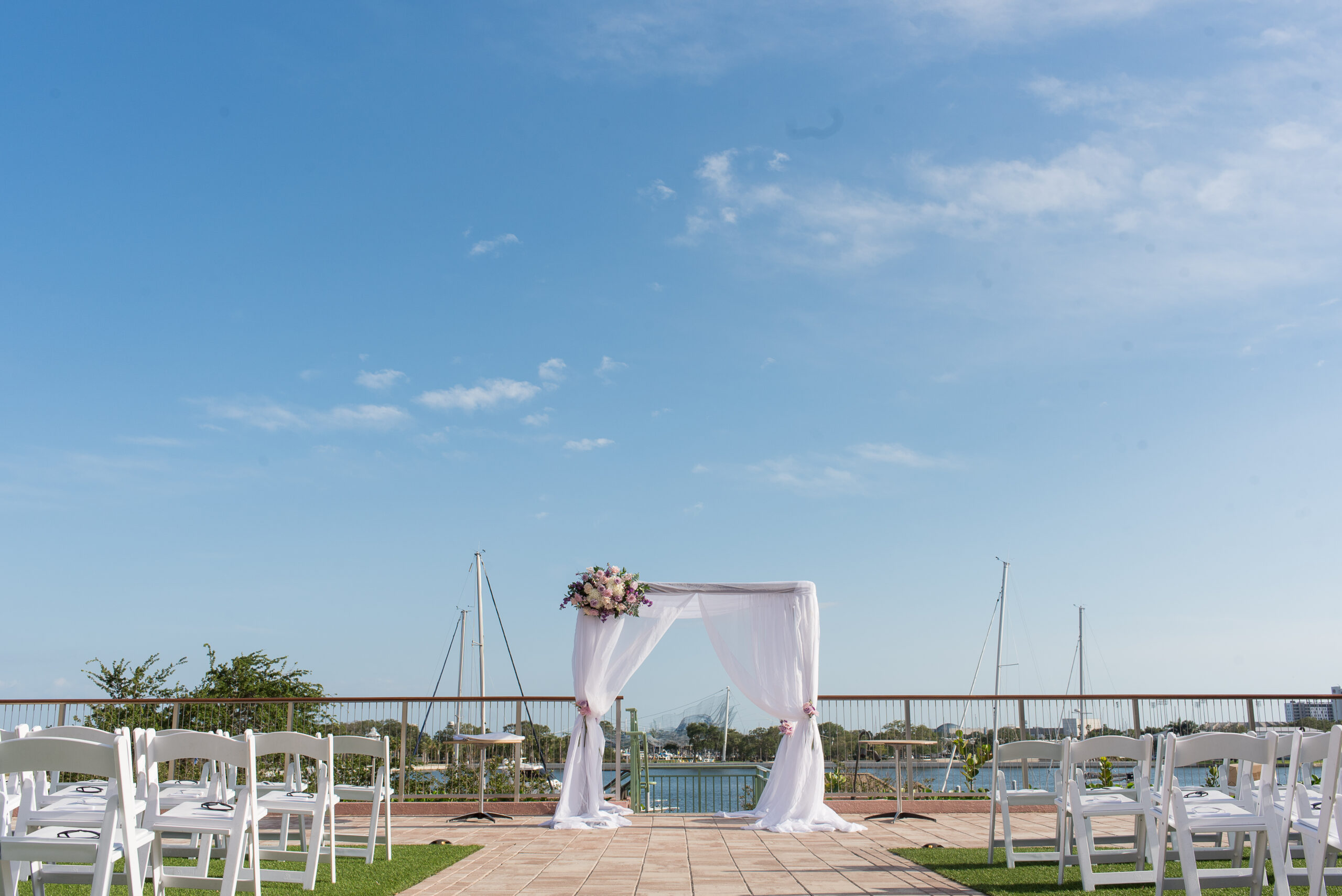 outdoor wedding ceremony by the water at Vinoy Resort & Golf Club