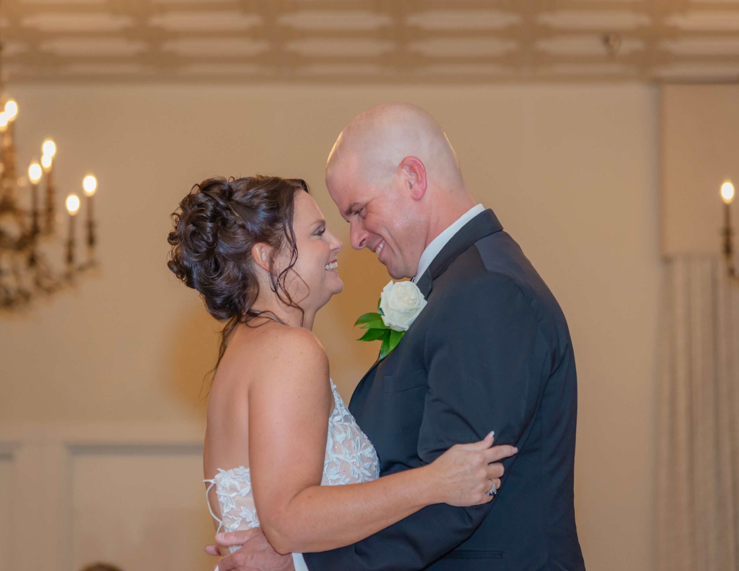 bride and groom first dance